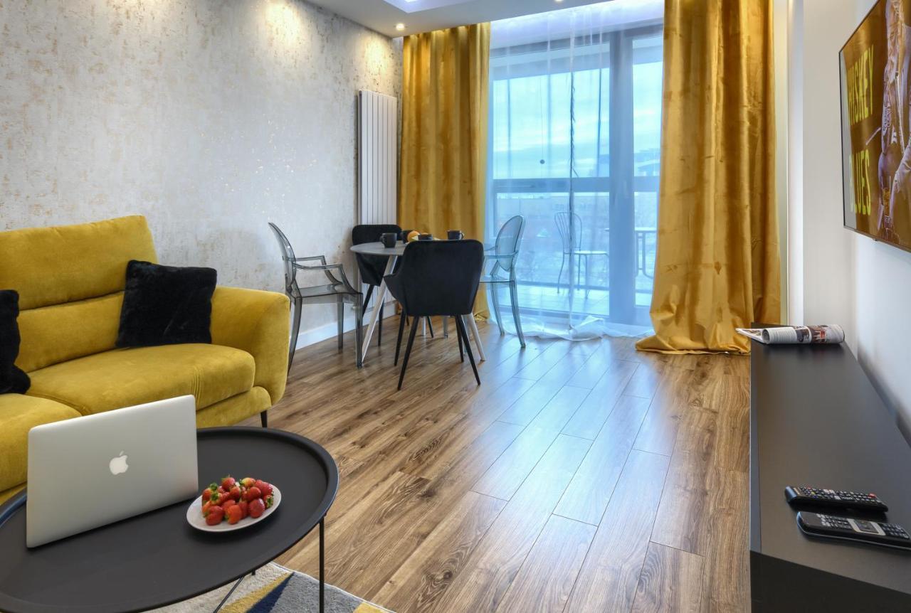Mayad Residence ワルシャワ エクステリア 写真