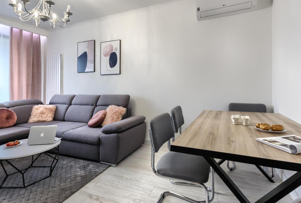 Mayad Residence ワルシャワ エクステリア 写真